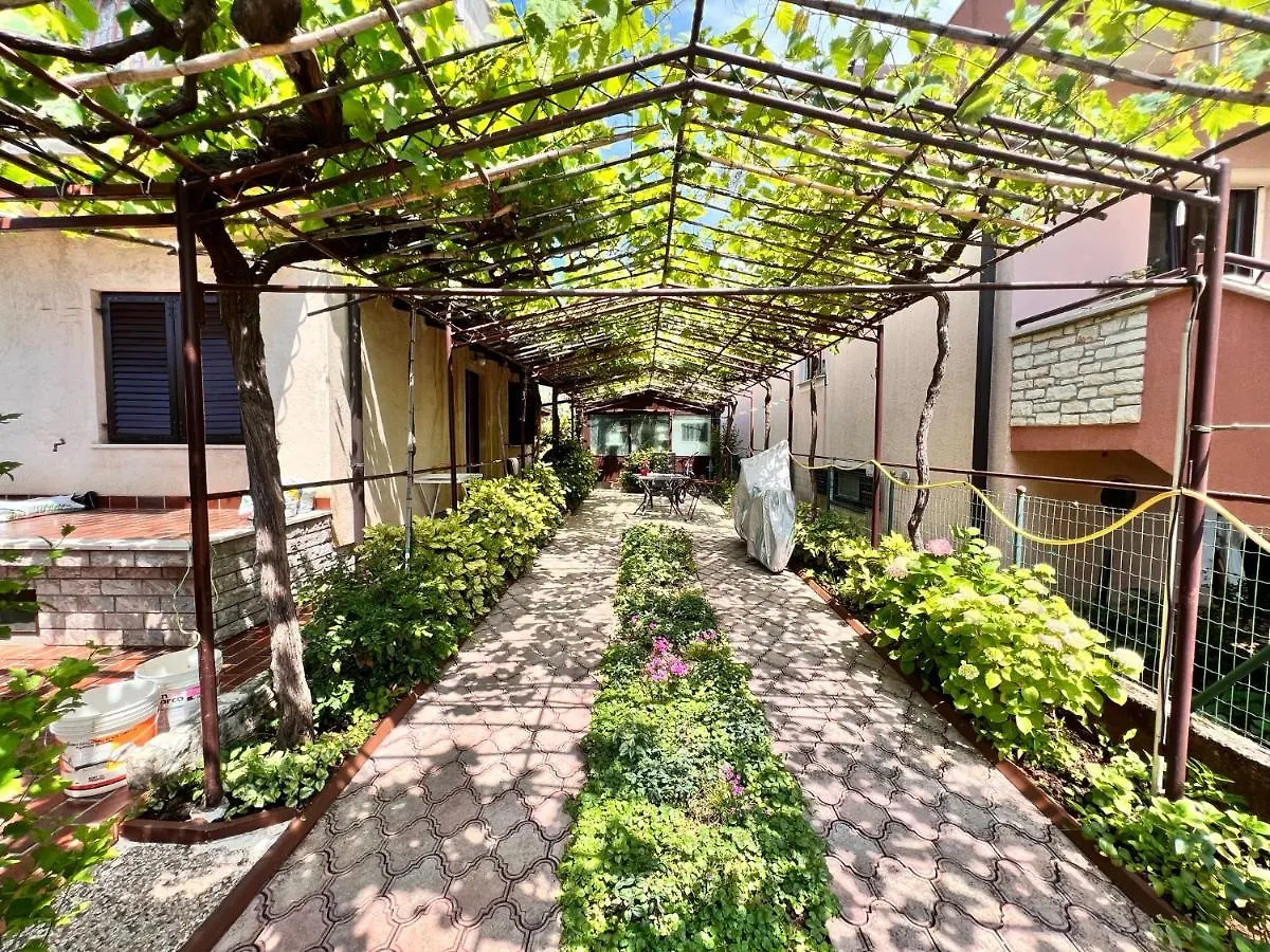 Apartment Danijel Umag 0*,
